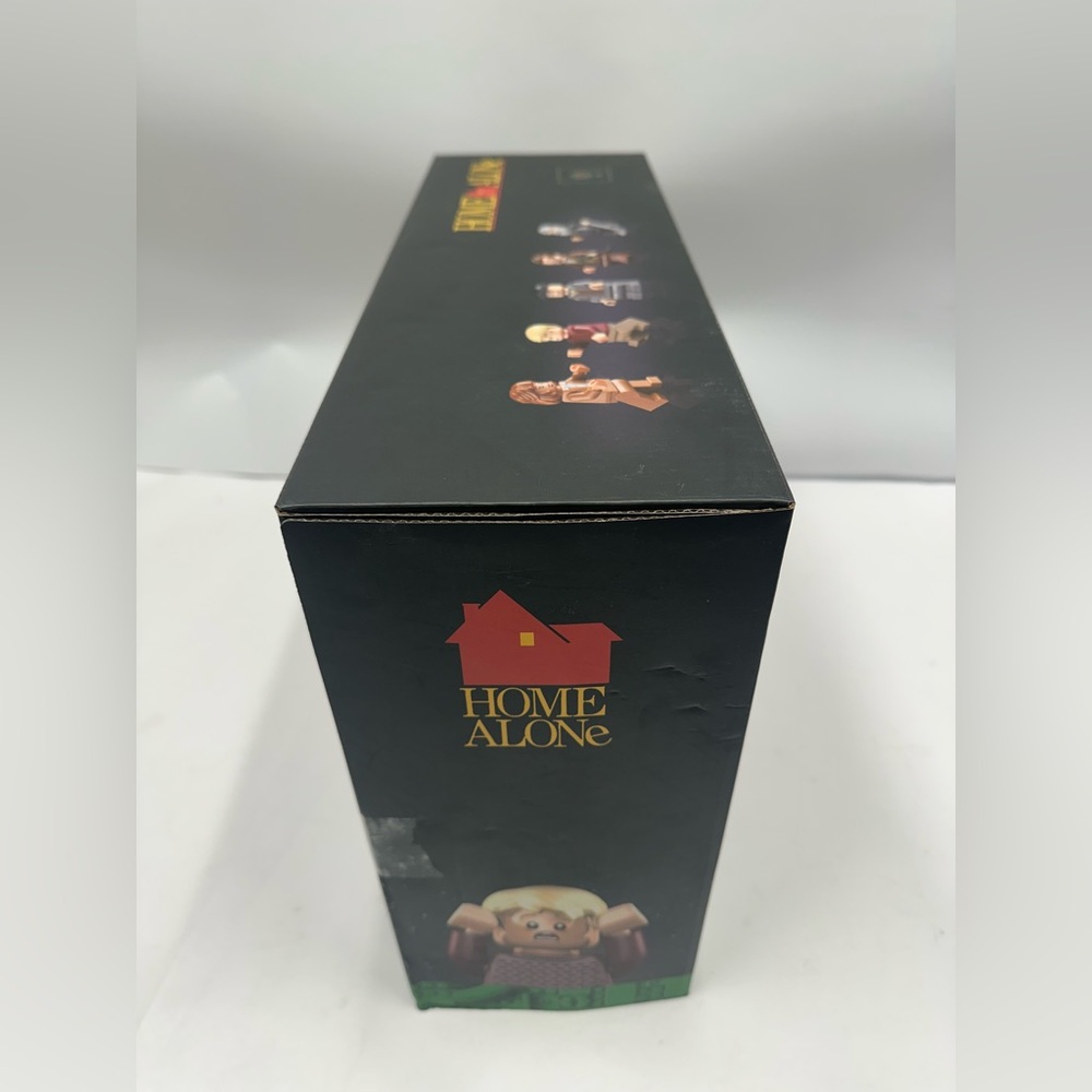 Home Alone Christmas House NEW Building Blocks Brick Set CUSTOM Made NO BRAND - Picture 3 of 5